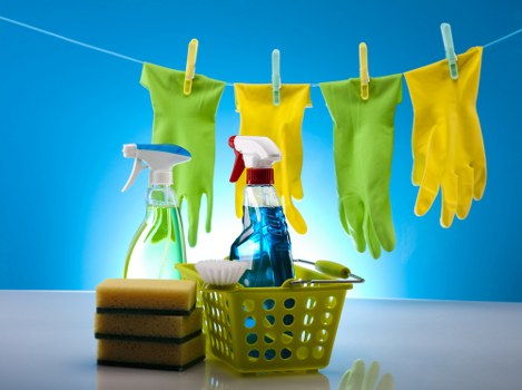 Bathroom cleaning during a move-out service in Hackney